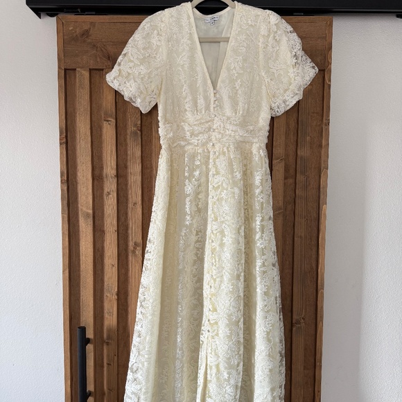 Baltic Born Ivory Lace Dress - Picture 1 of 4